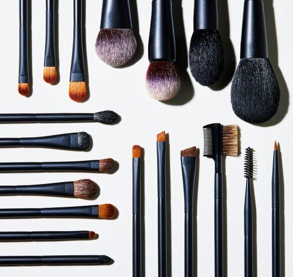 [EYESHADOW BRUSH (L) / eyeshadow brush (L)]